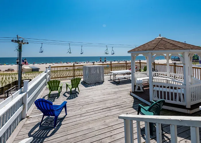 Boardwalk Hotel Charlee & Apartments Beach Hotel Oceanfront