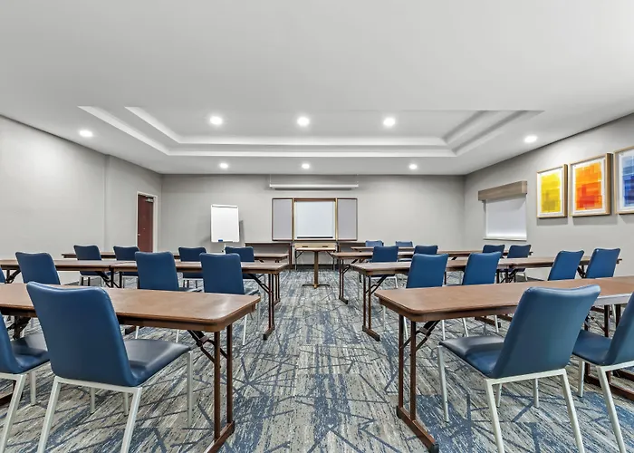 Holiday Inn Express Florence Northeast By Ihg