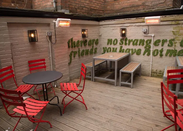 Thomas James Hotel