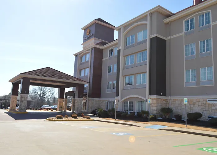 La Quinta Inn & Suites By Wyndham Little Rock - Bryant