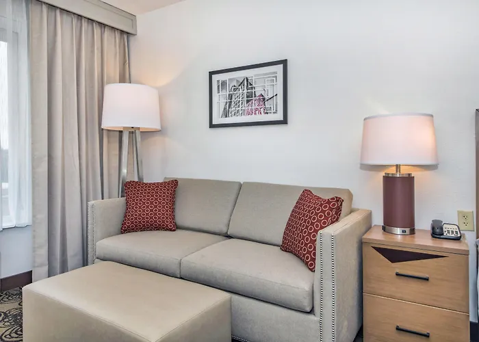 Doubletree By Hilton Raleigh-Cary