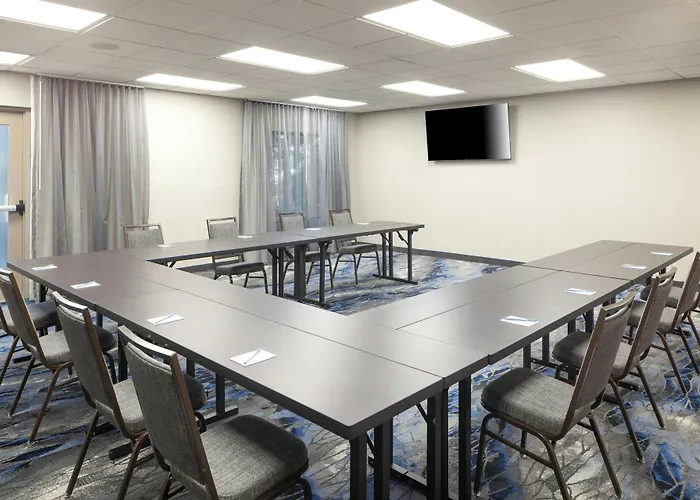 Fairfield Inn & Suites - Buffalo Airport