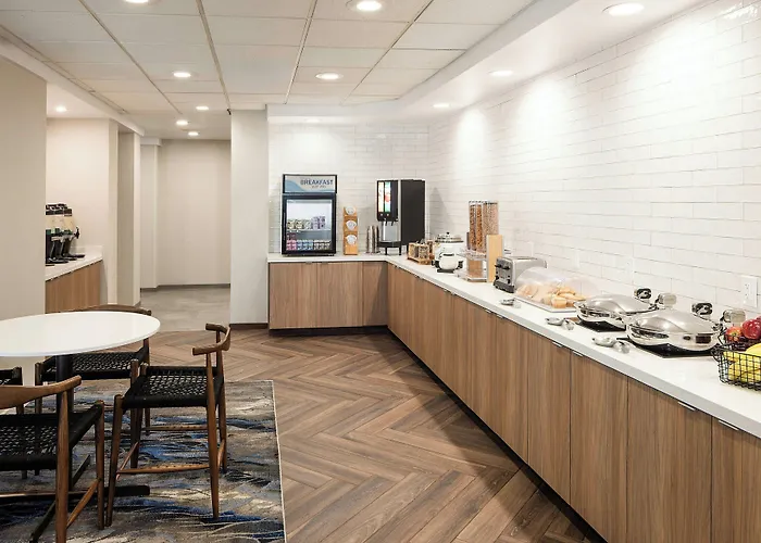 Fairfield Inn & Suites - Buffalo Airport