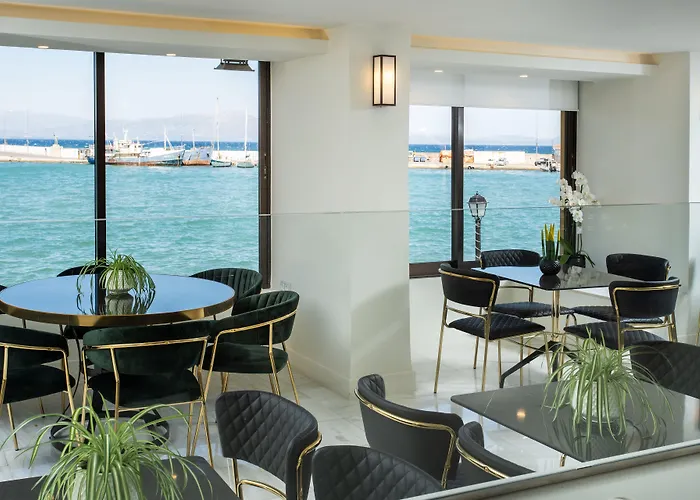 Pantheon City Hotel