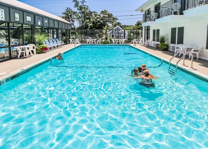 Holly Tree Resort