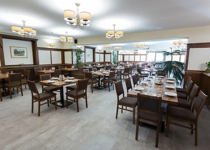 Revesz Hotel, Restaurant And Rosa Spa