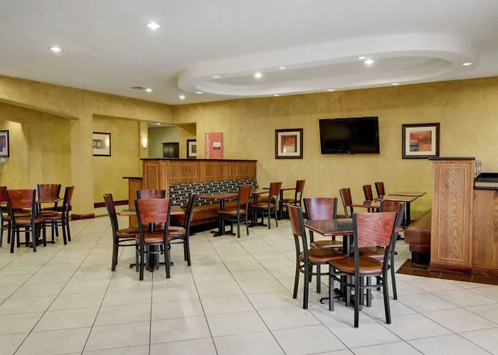 Comfort Inn & Suites Alvarado