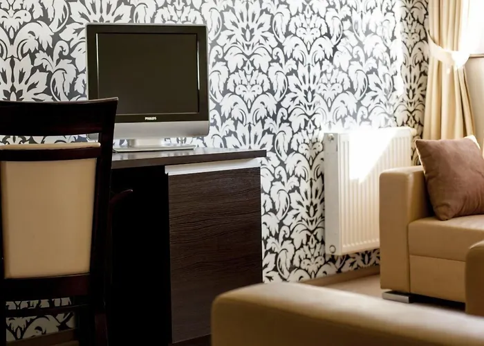 Hotton Hotel