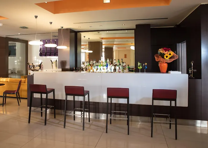 Gh Avalon Sikani