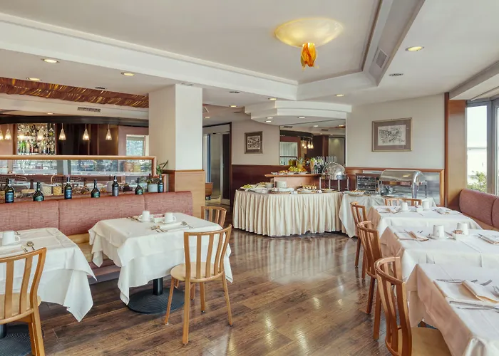 Hotel Carlton