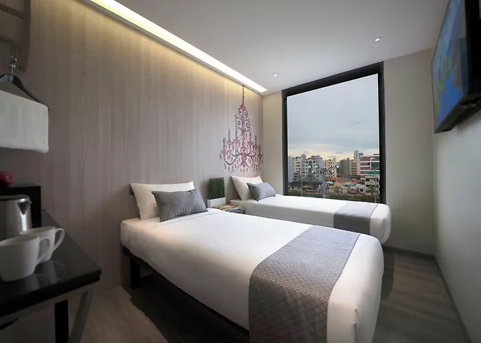 Hotel 81 Premier Princess