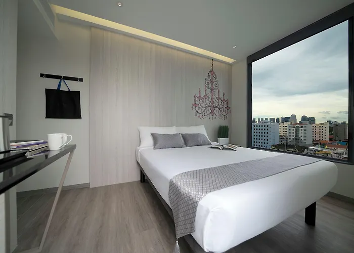 Hotel 81 Princess