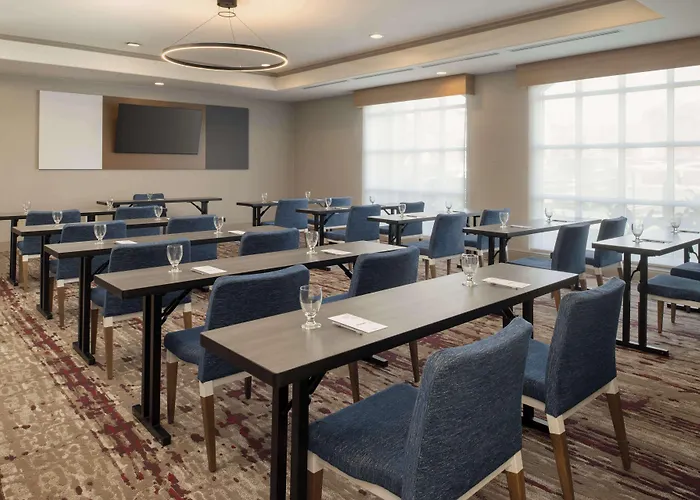 Hilton Garden Inn Fontana
