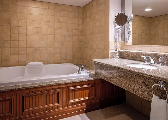 Isle Casino Hotel Waterloo Hotel & Casino - A Caesars Rewards Destination