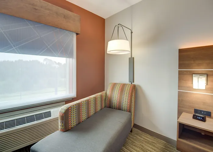 Holiday Inn Express Hotel & Suites Foley By Ihg