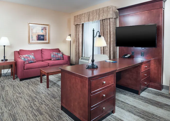Hampton Inn & Suites Greensburg