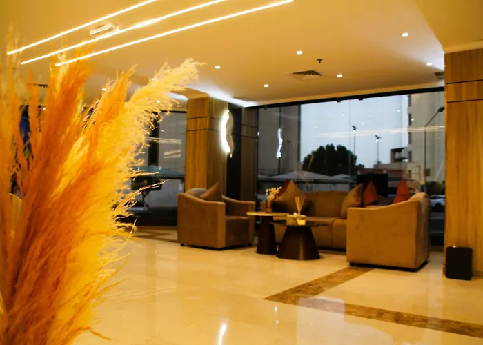 فندق بلازا أثينيه Plaza Athenee Hotel