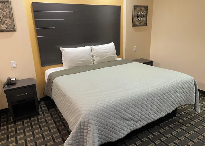 Homegate Inn & Suites West Memphis