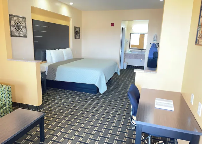 Homegate Inn & Suites West Memphis