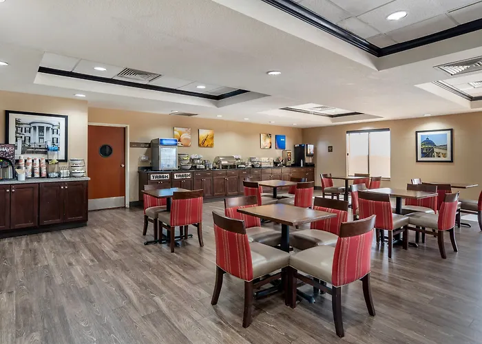 Comfort Inn & Suites Clinton - Jackson West