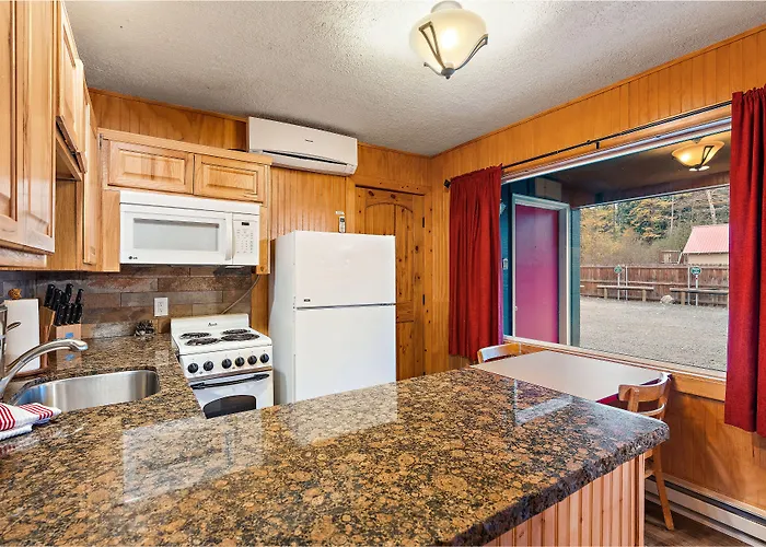 Brundage Bungalows