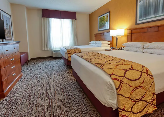 Drury Inn & Suites Indianapolis Northeast