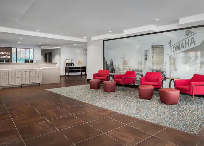 Hampton Inn & Suites Omaha-Downtown