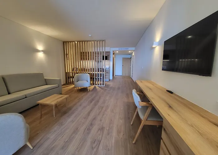 Hotel Roca Mar