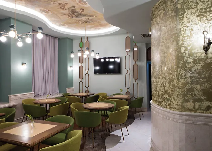 Zeus Essence Bucharest Venezia