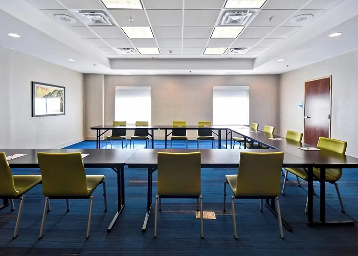 Holiday Inn Express & Suites Schererville By Ihg