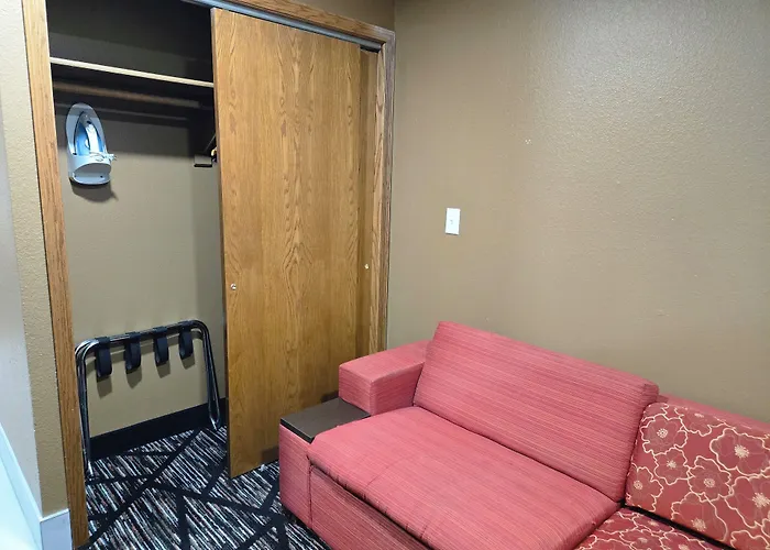 Townhouse Extended Stay Hotel Downtown