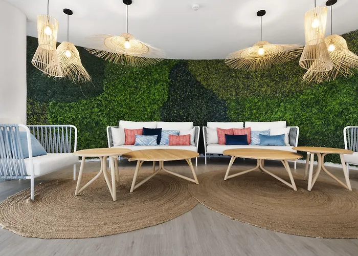 Palmanova Suites By Trh (Adults Only)