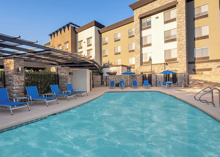 Holiday Inn Express Surprise By Ihg