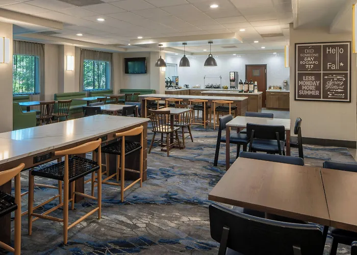 Fairfield Inn & Suites By Marriott Lafayette South