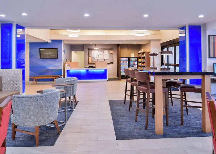 Holiday Inn Express & Suites Selma By Ihg