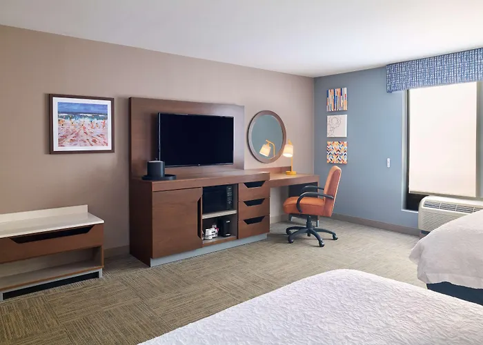 Hampton Inn & Suites Providence / Smithfield