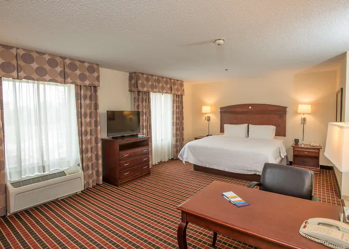 Hampton Inn & Suites Dayton-Airport