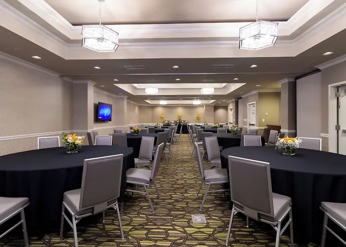 Holiday Inn Express Savannah - Historic District