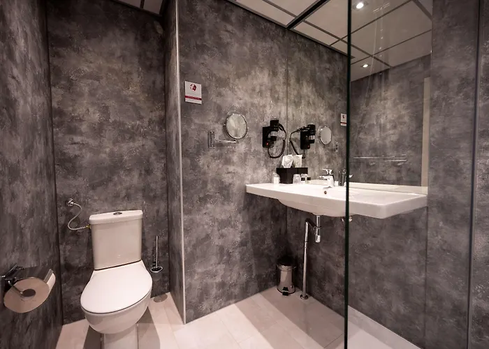Flonk Hotel Groningen Zuid, BW Signature Collection