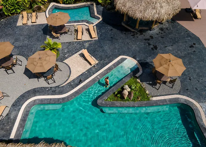 Arenal Manoa Resort & Hot Springs