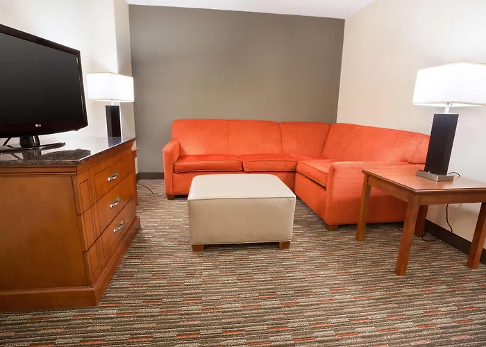 Drury Inn & Suites Columbus Grove City