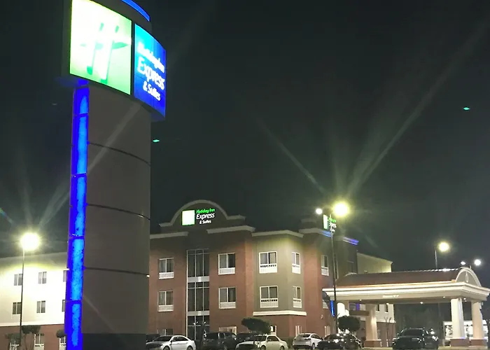Holiday Inn Express Hotel & Suites Canton By Ihg