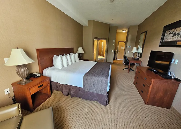 Days Inn & Suites By Wyndham Strathmore