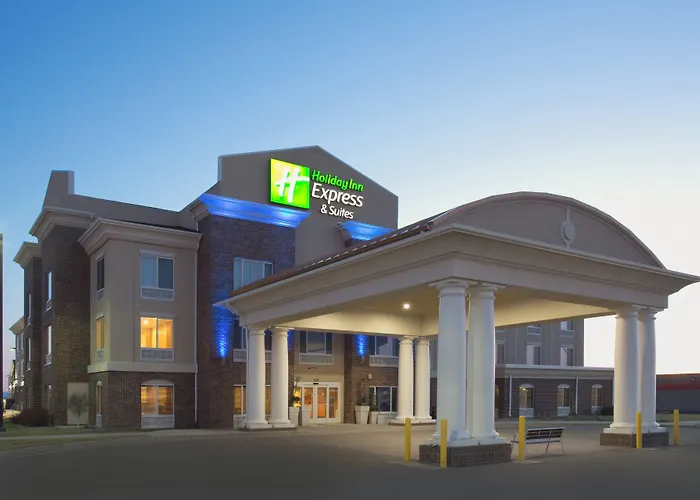 Holiday Inn Express & Suites Minot By Ihg