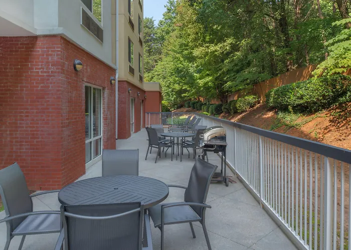 Fairfield Inn & Suites Greensboro Wendover
