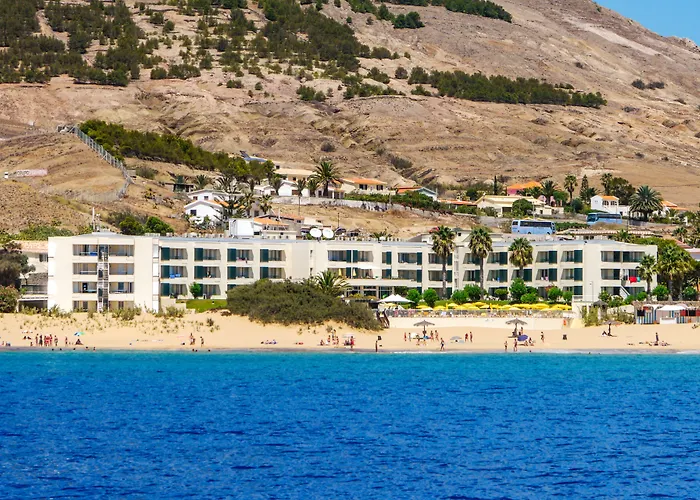 Vila Baleira Suites