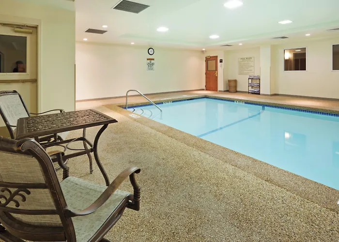 Holiday Inn Express Hotel & Suites Freeport By Ihg