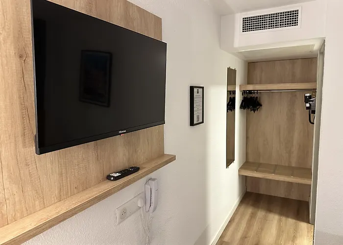 Ostal Pau Universite - Sure Hotel Collection By Best Western