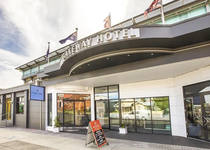 Nightelier Devonport Gateway Hotel