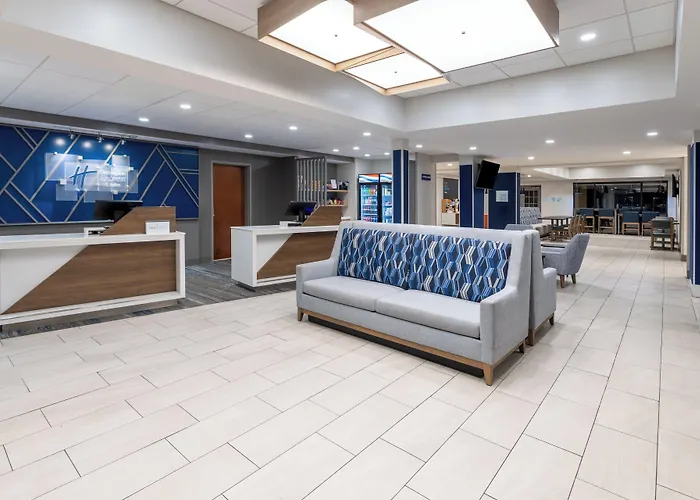 Holiday Inn Express Hotel & Suites Jackson - Flowood By Ihg